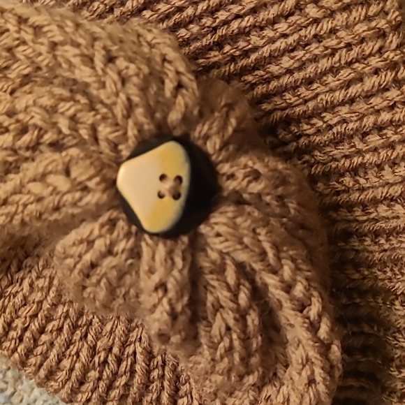 Handmade Tan Beanie - Picture 4 of 4